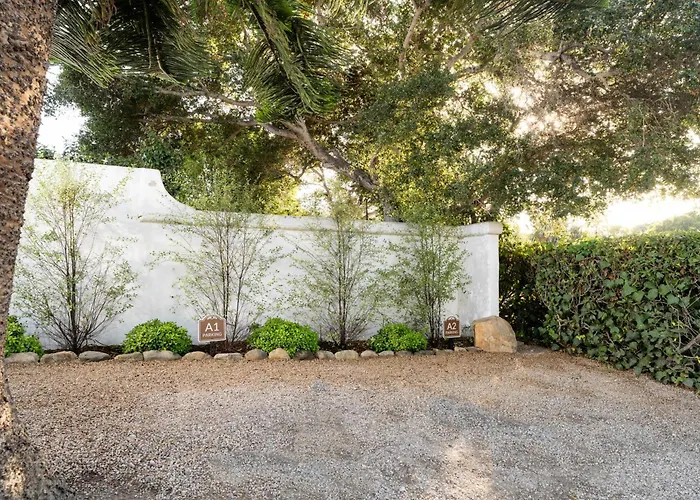 Casa Blanca Suite A1 - New, Private, Cozy!