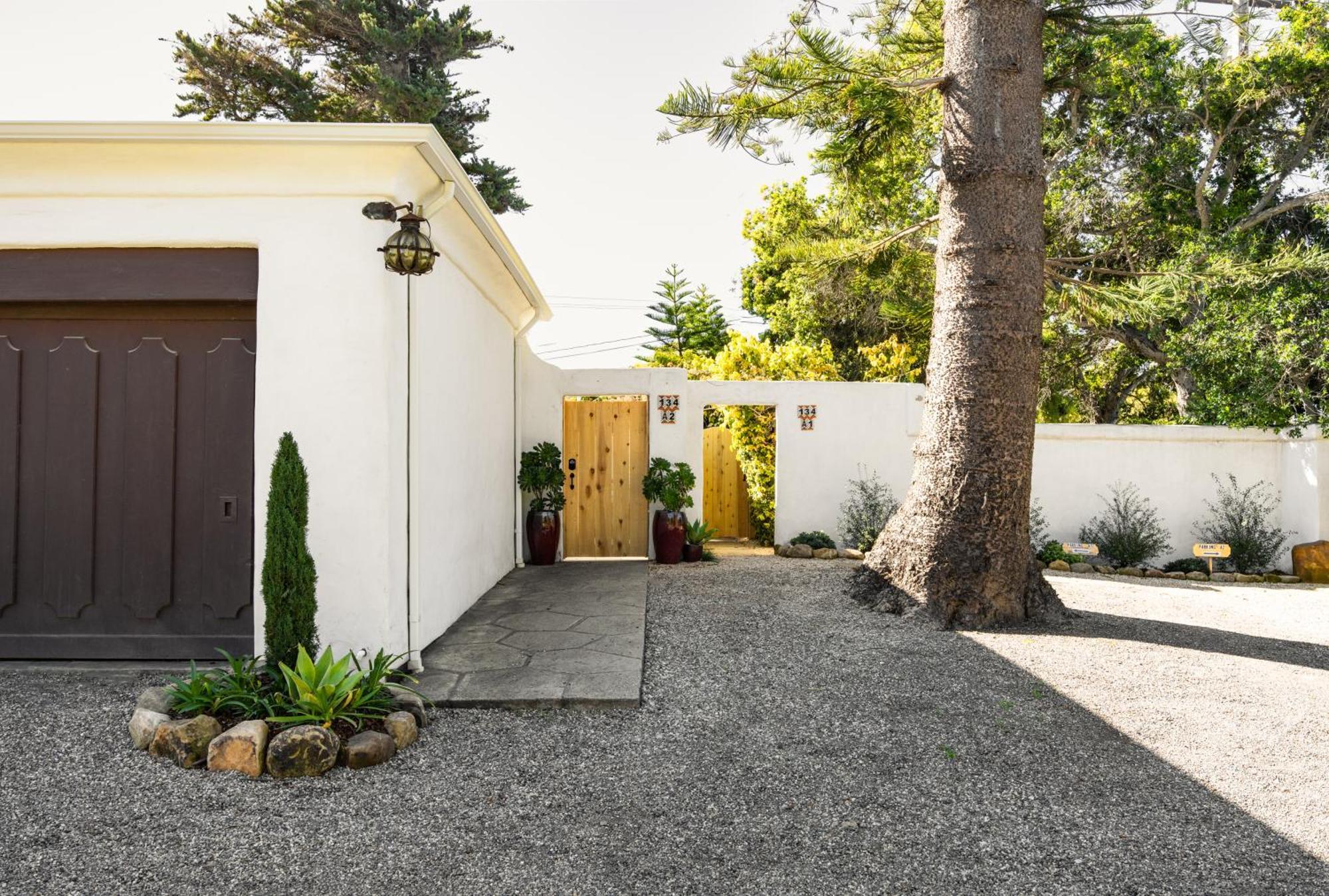 Casa Blanca A1 - New, Private, Cozy! Ferienhaus Montecito